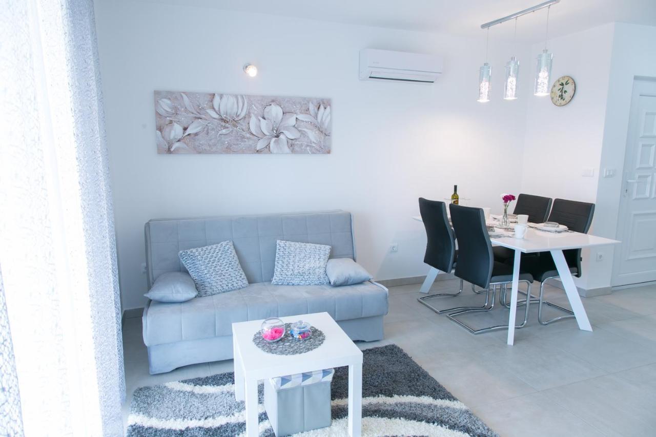 Navi Apartment คาชเตลา ภายนอก รูปภาพ