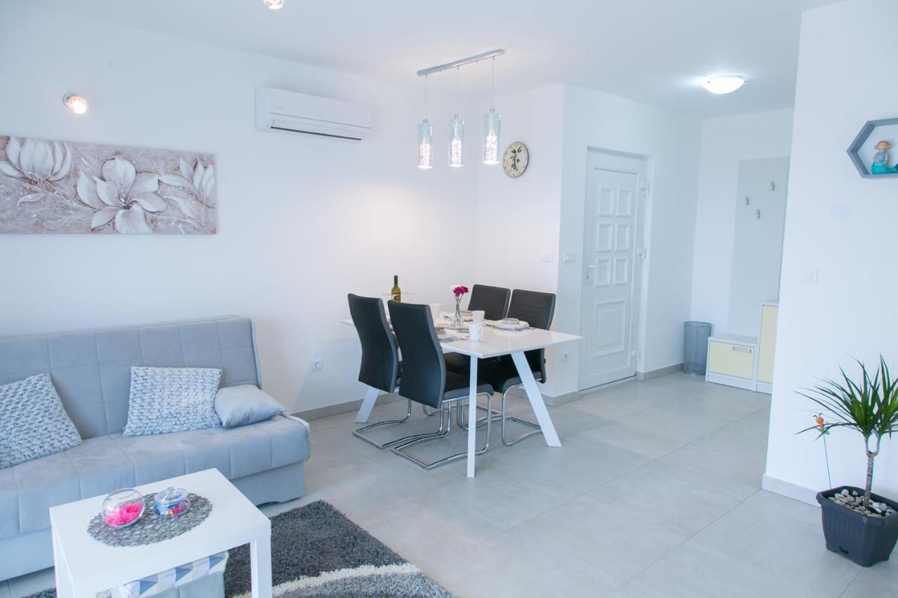 Navi Apartment คาชเตลา ภายนอก รูปภาพ